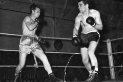 bat-DUDEK-a-wagram-10fois3-points-12-02-1958